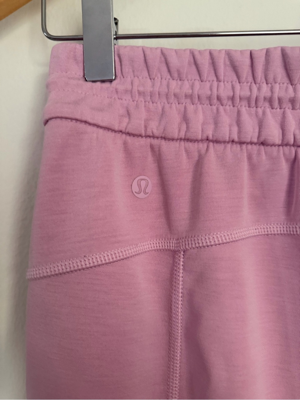 Lululemon Softstreme High Rise Pant
Regular Women Size 4 Pink Straight Leg - Picture 10 of 11